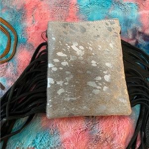 Small American Darling cross body… about the size of a large wallet